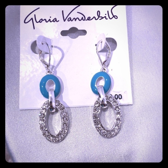 Gloria Vanderbilt Jewelry - 🆕🔥🔥blinged up drop earrings🔥🔥
